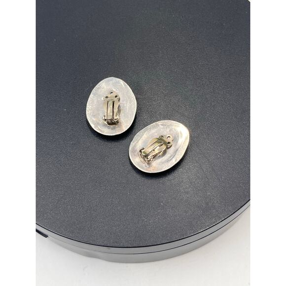 Vintage Navajo Sterling Kingman Pyrite Turquoise Artist Signed GD Clip Earrings - Picture 9 of 10